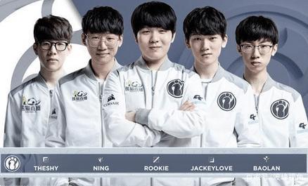 超的舞台是 超的舞台是